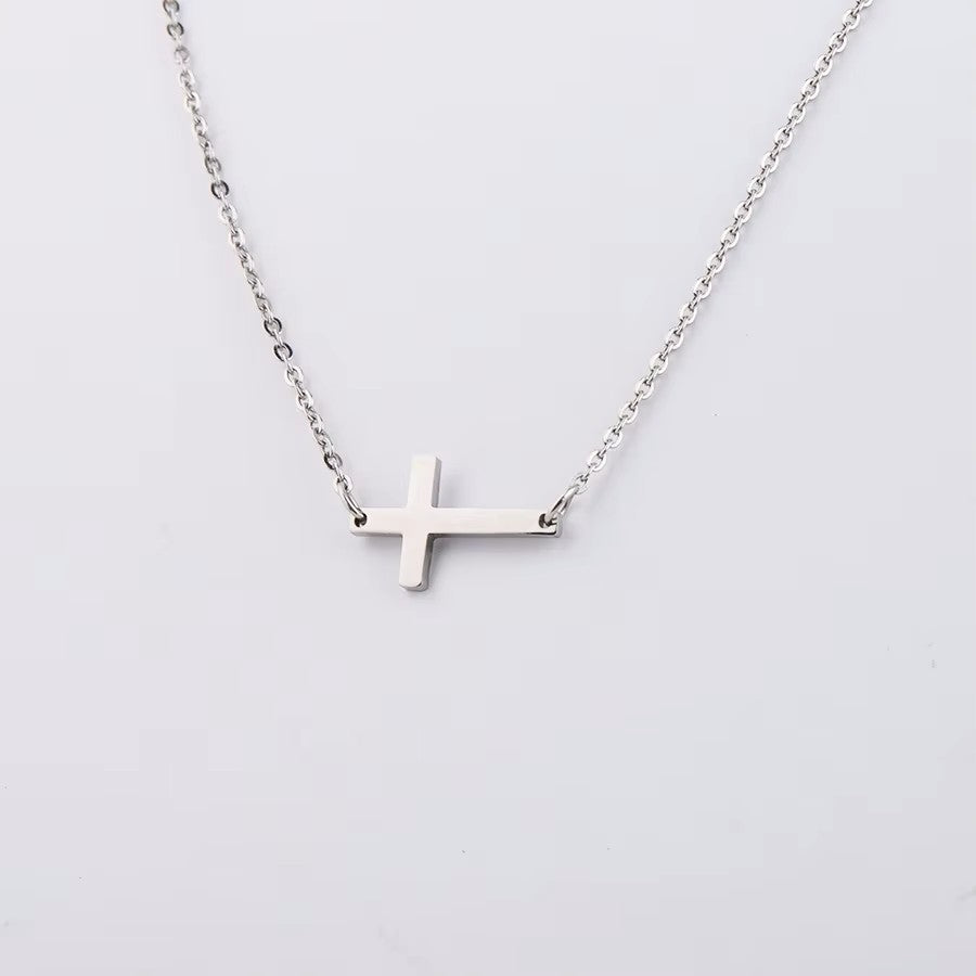 Lančić Cross Pendant - silver