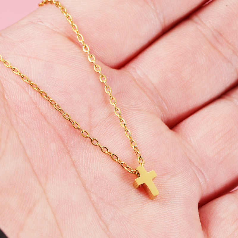 Lančić Cross Charm - gold