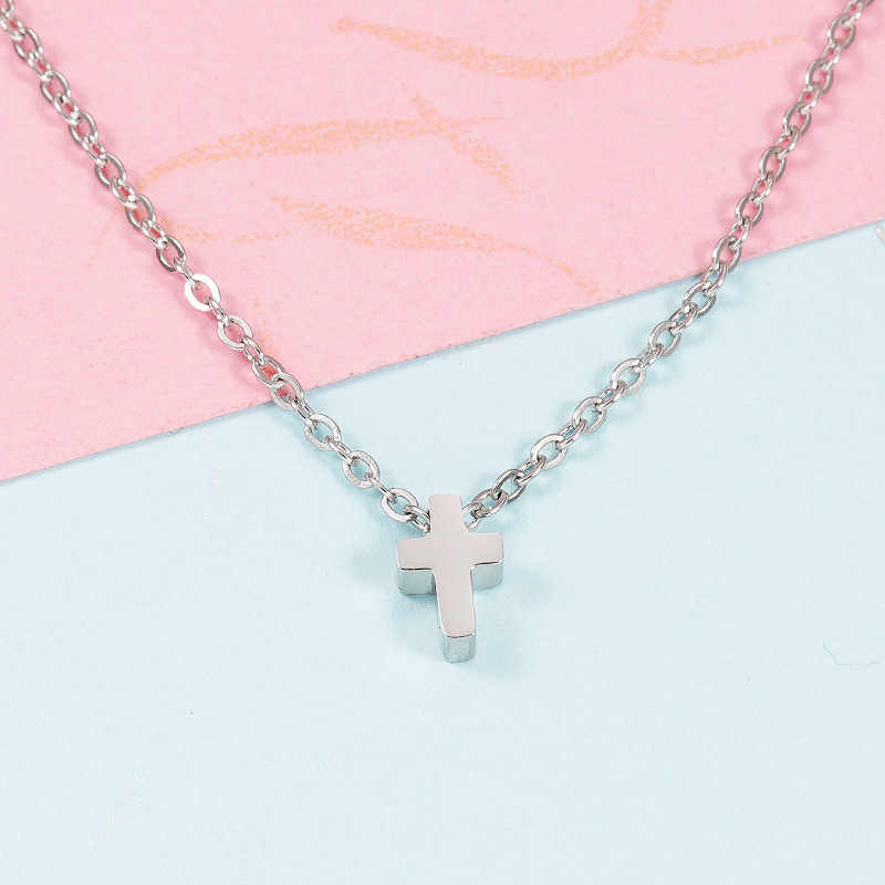 Lančić Cross Charm - silver