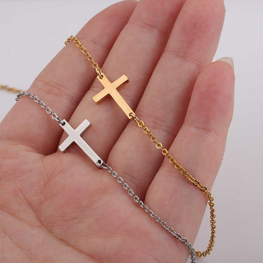 Lančić Cross Pendant - gold